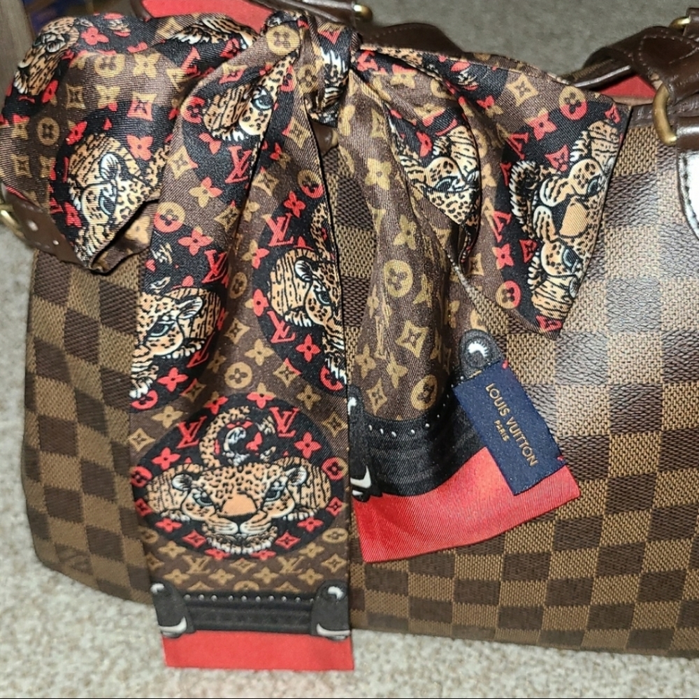 Louis Vuitton Brown and Red Monogram Scarf - Picture 4 of 5